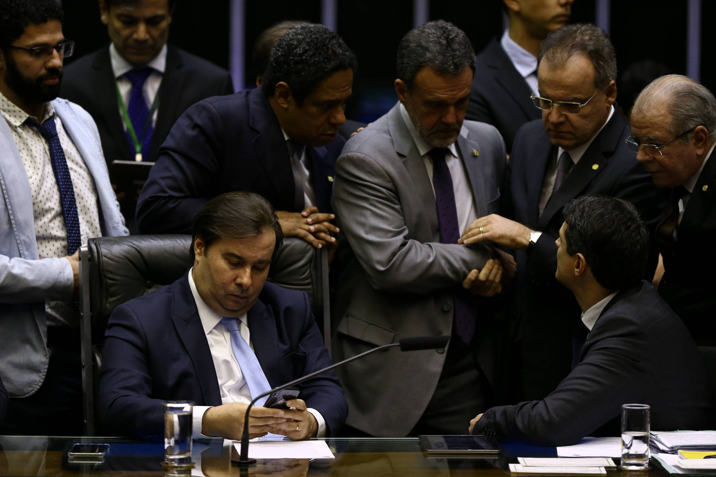 Câmara aprova tempo de contribuição mínimo de 15 anos para homens